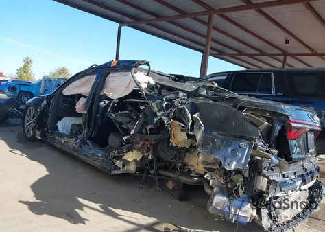 2024 Audi A8 L 55 Tfsi Quattro Tiptronic from USA, damaged, VIN WAULDAF89RN003416